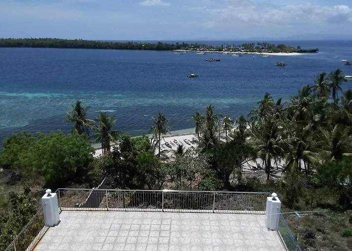 Islandview Whitehouse - Camotes Couette-café Esperanza
