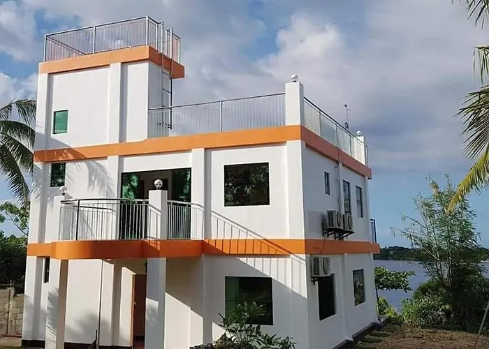 Islandview Whitehouse - Camotes Couette-café Esperanza
