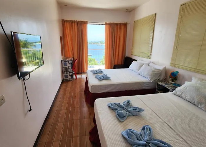 Islandview Whitehouse - Camotes Couette-café