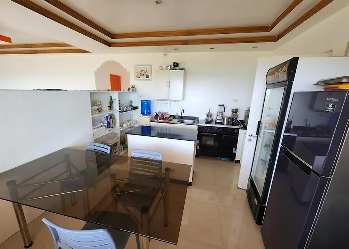 Islandview Whitehouse - Camotes * Esperanza